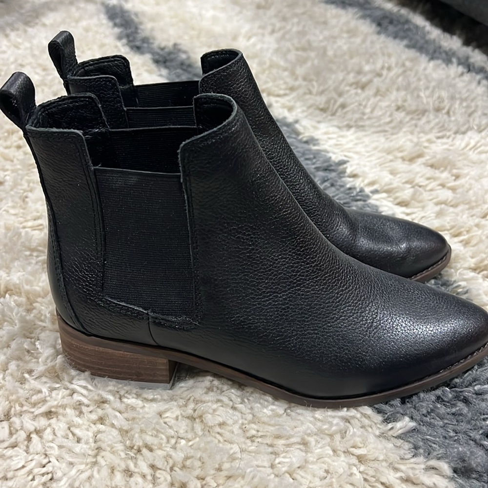 Women’s Lucky Brand Leather Ankle Boots - Size 7.5 - Only worn 3 times!